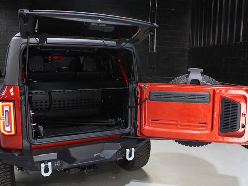 Used 2023 Ford Bronco Wildtrak AWD/4WD image 85