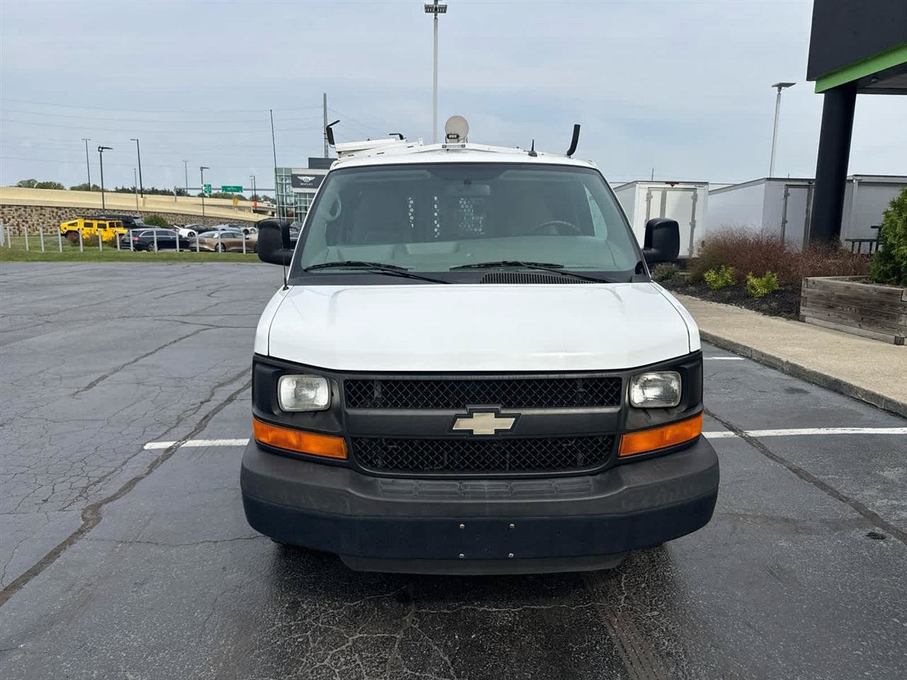 Used 2015 Chevrolet Express 2500 RWD image 3
