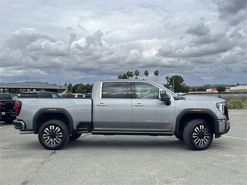 New 2026 GMC Sierra 2500 Denali Ultimate w/ Max Trailering Package image 2