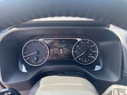 Used 2025 Nissan Rogue SV FWD image 15
