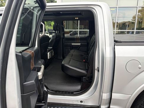 Used 2016 Ford F150 Lariat w/ Equipment Group 502A Luxury AWD/4WD image 40