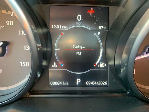 Used 2017 Land Rover Discovery Sport HSE Luxury AWD/4WD image 16