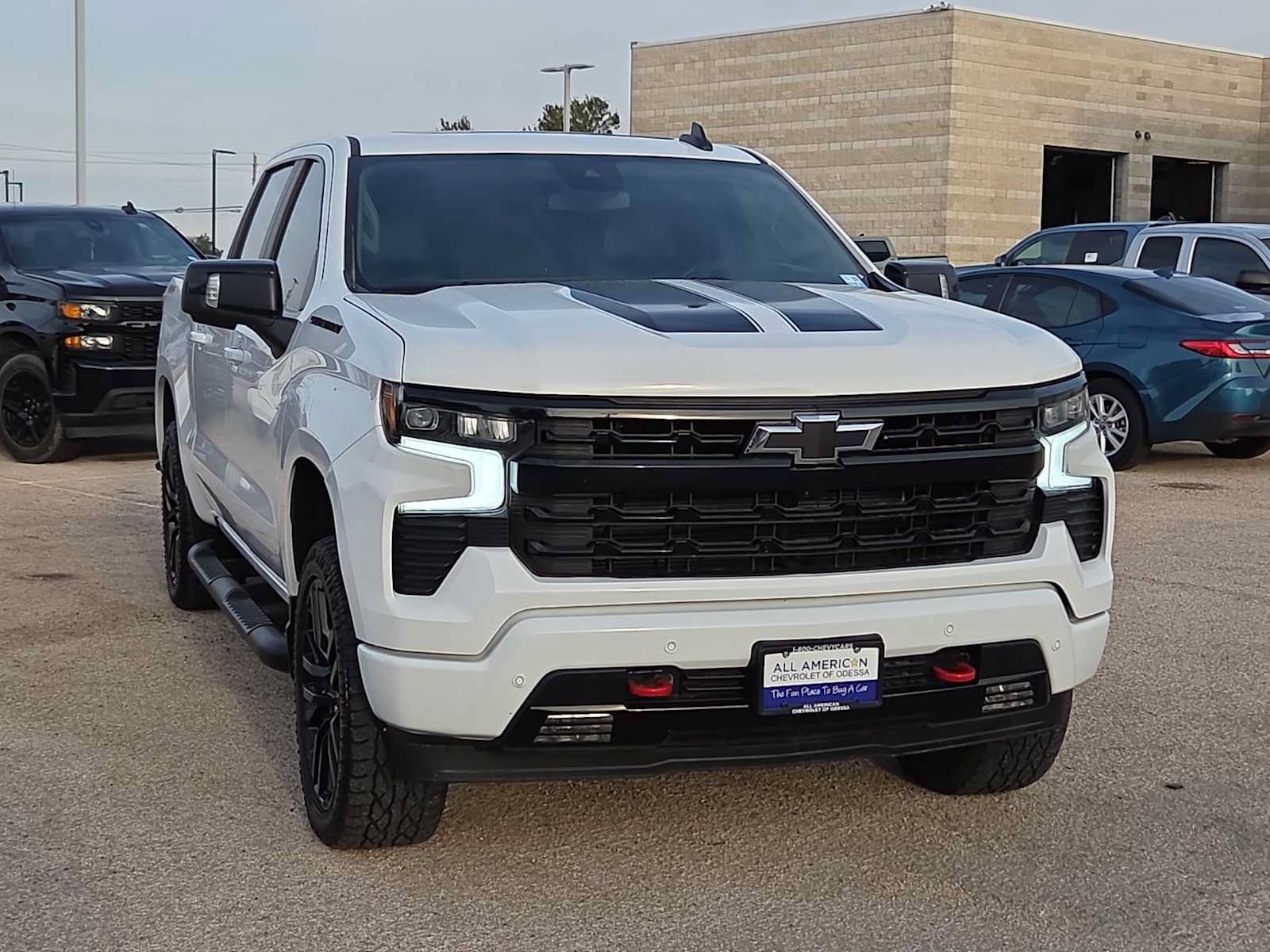 Used 2024 Chevrolet Silverado 1500 RST w/ Rally Edition AWD/4WD image 3