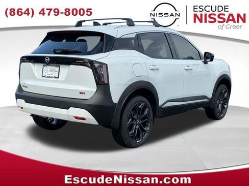 New 2026 Nissan Kicks SR w/ Illumination Package FWD image 3