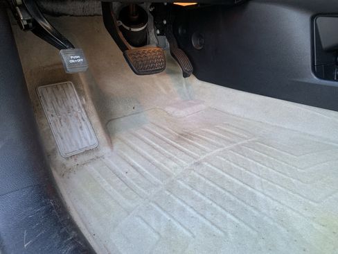 Used 2013 Lexus RX 450h AWD image 17