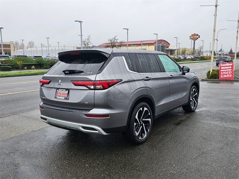 Used 2022 Mitsubishi Outlander SE image 5