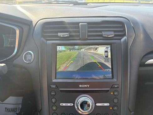 Used 2017 Ford Fusion Titanium image 20