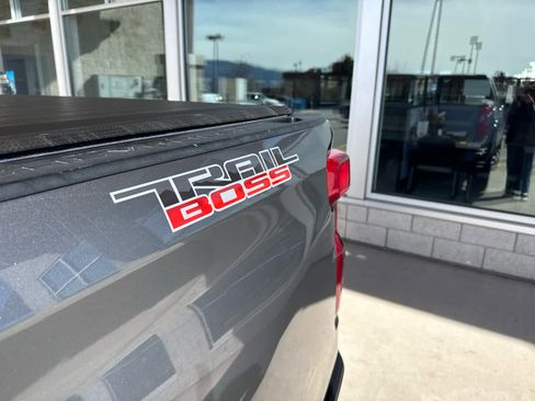 Used 2020 Chevrolet Silverado 1500 LT Trail Boss image 44