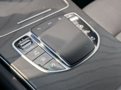 Used 2021 Mercedes-Benz GLC 300 image 26