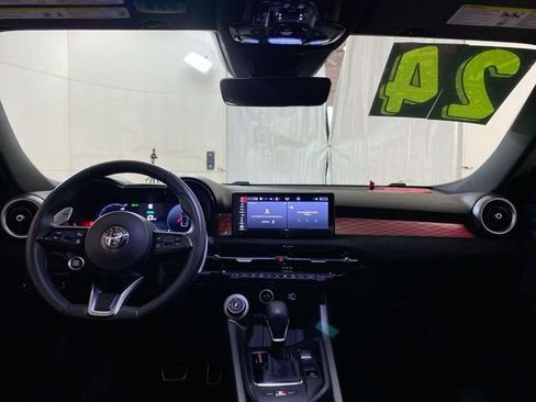 Used 2024 Alfa Romeo Tonale Veloce image 10