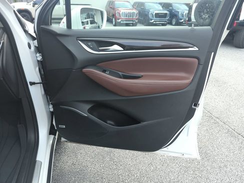 Used 2020 Buick Enclave Avenir w/ LPO, Floor Liner Package FWD image 38