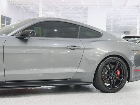 Used 2021 Ford Mustang Shelby GT500 RWD image 3