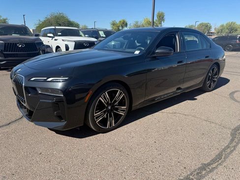 Used 2023 BMW 740i RWD image 1