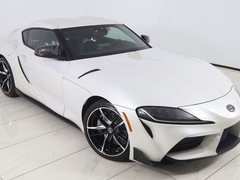 Used 2020 Toyota Supra RWD image 17