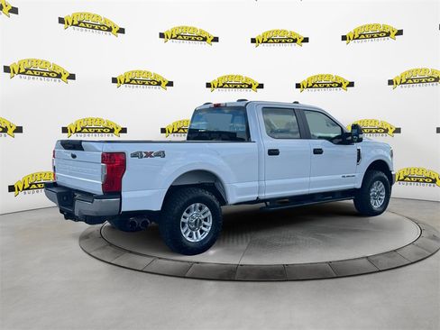 Used 2022 Ford F250 XL w/ Power Equipment Group image 5