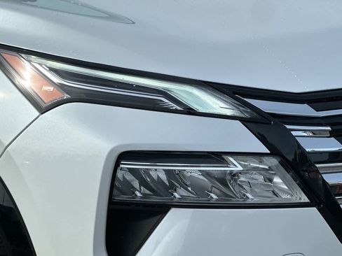 New 2026 Nissan Rogue Platinum image 31