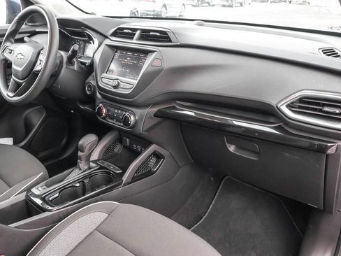 Used 2023 Chevrolet TrailBlazer LT image 35