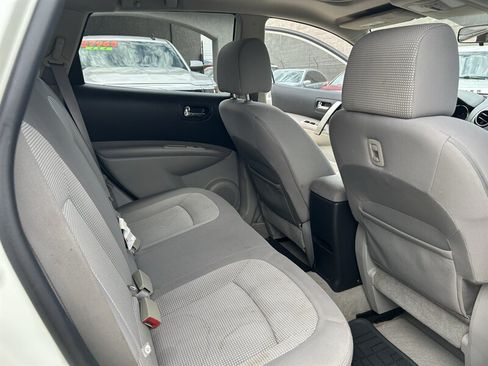 Used 2009 Nissan Rogue SL w/ Premium Pkg FWD image 23