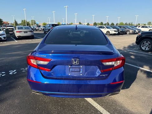 Used 2019 Honda Accord Sport image 9