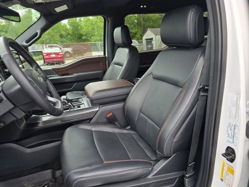 Used 2023 Ford F150 Lariat image 11