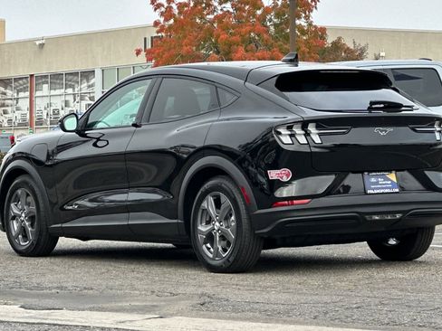 Certified 2022 Ford Mustang Mach-E Select image 7
