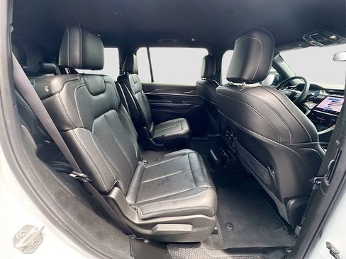 Used 2024 Jeep Grand Cherokee L Limited w/ Black Appearance Package RWD image 30
