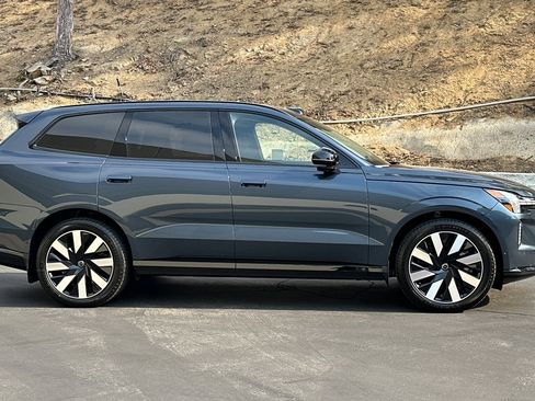 New 2025 Volvo EX90 Ultra AWD/4WD image 4
