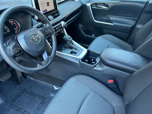 Used 2025 Toyota RAV4 XLE w/ Convenience Package image 11