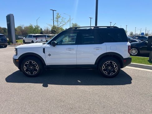 Used 2025 Ford Bronco Sport Outer Banks w/ Outer Banks Tech Package+ AWD/4WD image 3