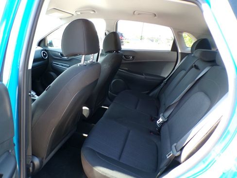 Certified 2022 Hyundai Kona SEL AWD/4WD image 18