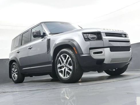 Used 2020 Land Rover Defender 110 SE AWD/4WD image 37