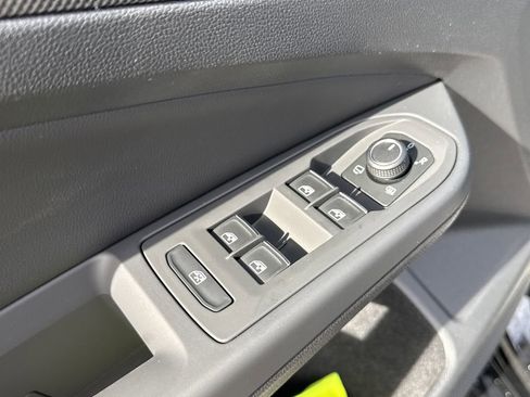 New 2026 Volkswagen GTI SE image 22