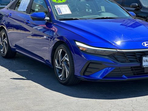 Used 2024 Hyundai Elantra Limited FWD image 11