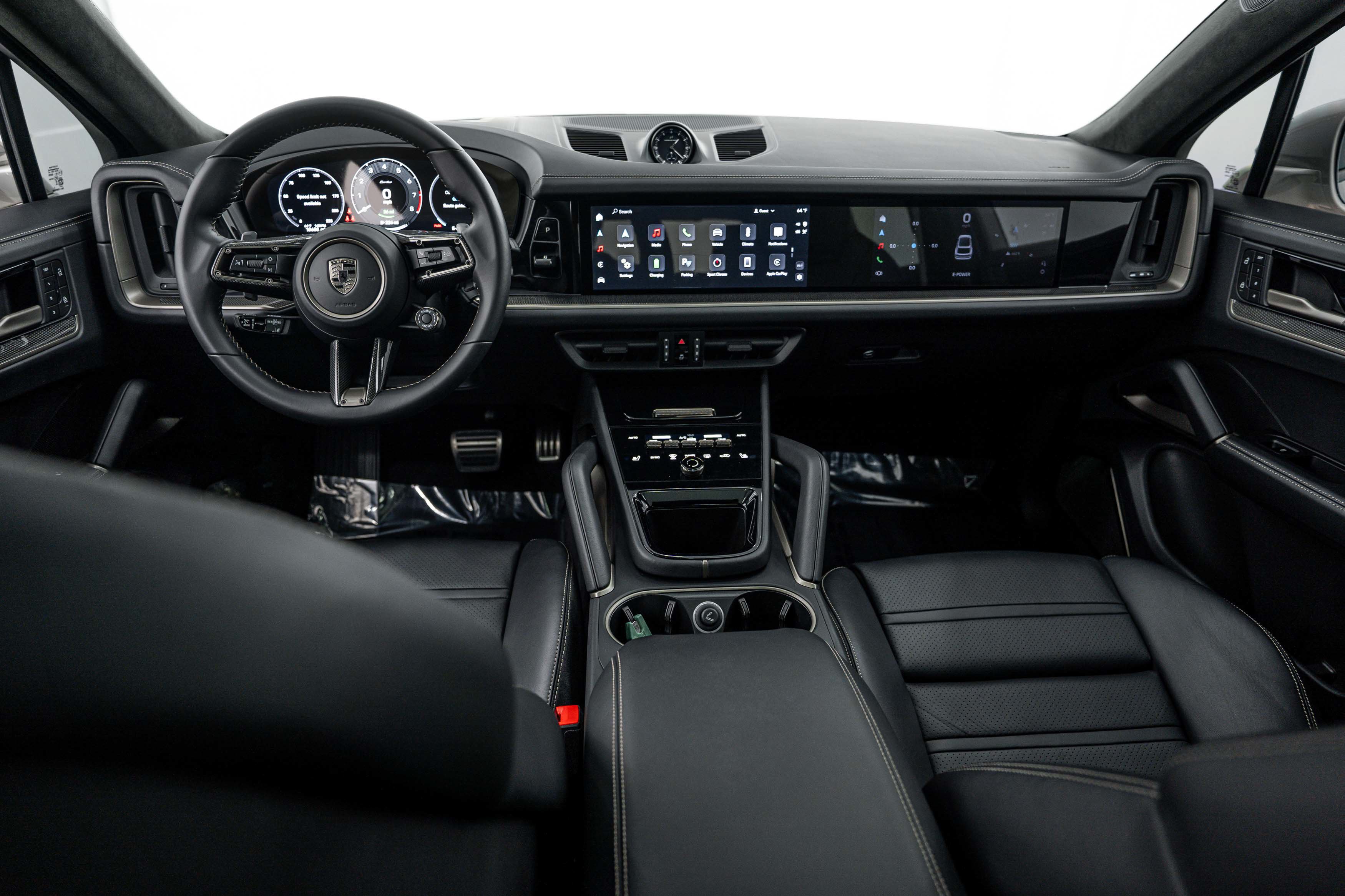 Certified 2025 Porsche Cayenne Turbo AWD/4WD image 22