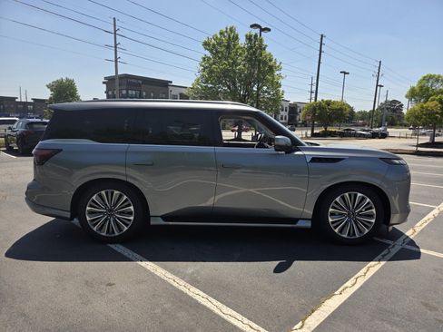 Used 2025 INFINITI QX80 Sensory AWD/4WD image 5