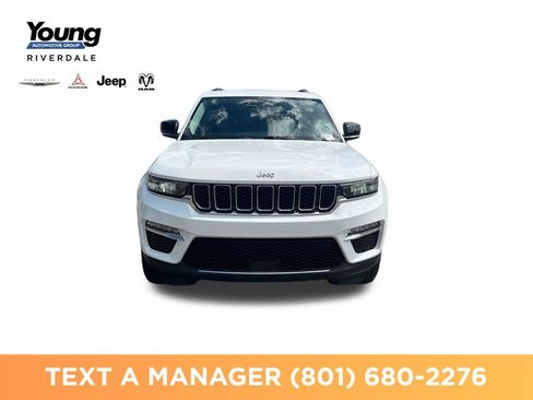 Used 2023 Jeep Grand Cherokee Limited w/ Trailer Tow Prep Group (B) AWD/4WD image 8