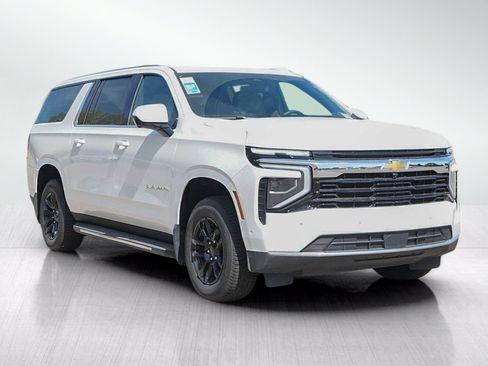 Used 2025 Chevrolet Suburban LS w/ Max Trailering Package AWD/4WD image 7