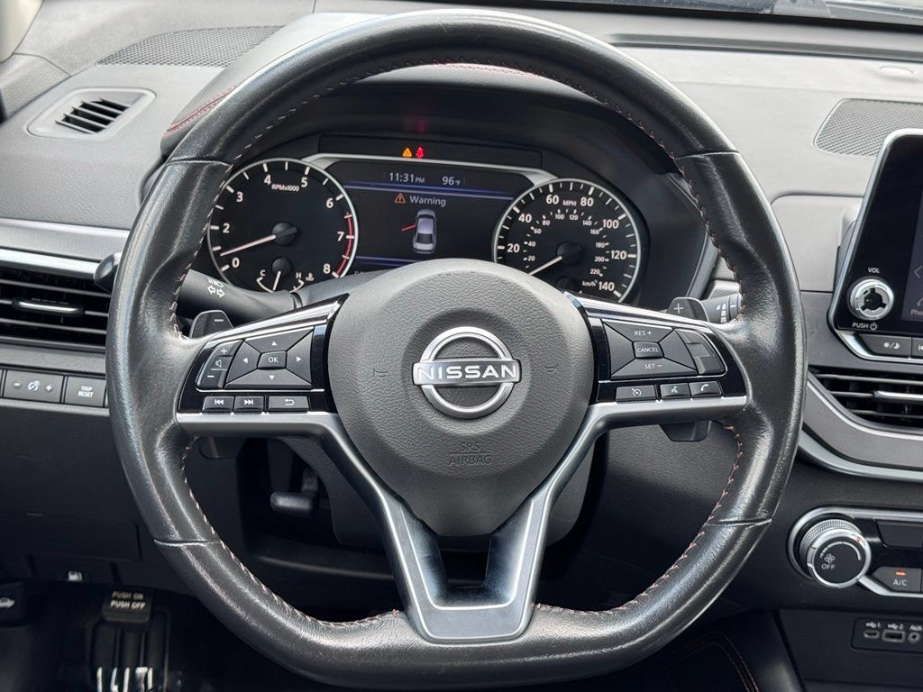 Used 2024 Nissan Altima 2.5 SR FWD image 6