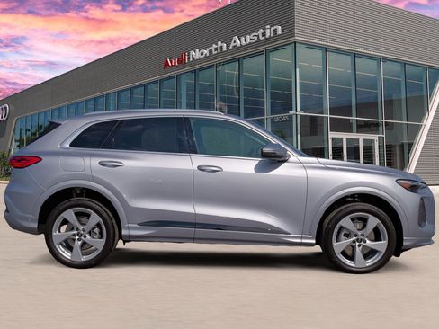 Used 2025 Audi Q5 Premium Plus w/ Premium Plus image 4