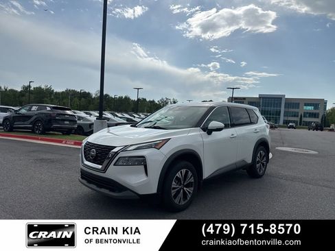 Used 2021 Nissan Rogue SV image 6