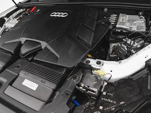 Used 2024 Audi Q7 3.0T Premium Plus image 36