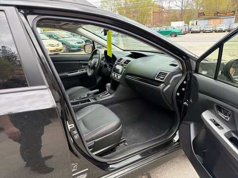 Used 2017 Subaru Crosstrek 2.0i Limited AWD/4WD image 11