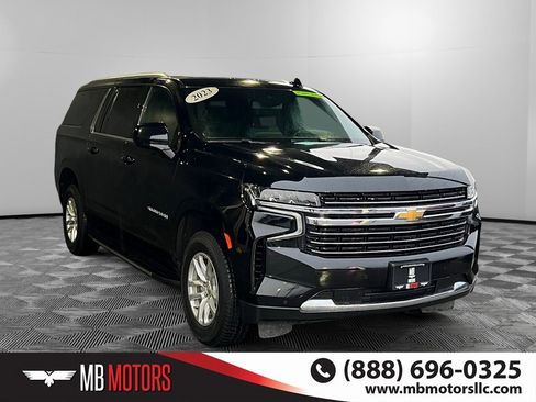 Used 2023 Chevrolet Suburban LT image 1