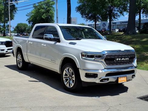 Used 2023 RAM 1500 Limited AWD/4WD image 4