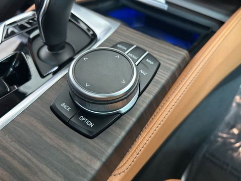 Used 2022 BMW 540i w/ M Sport Package image 55