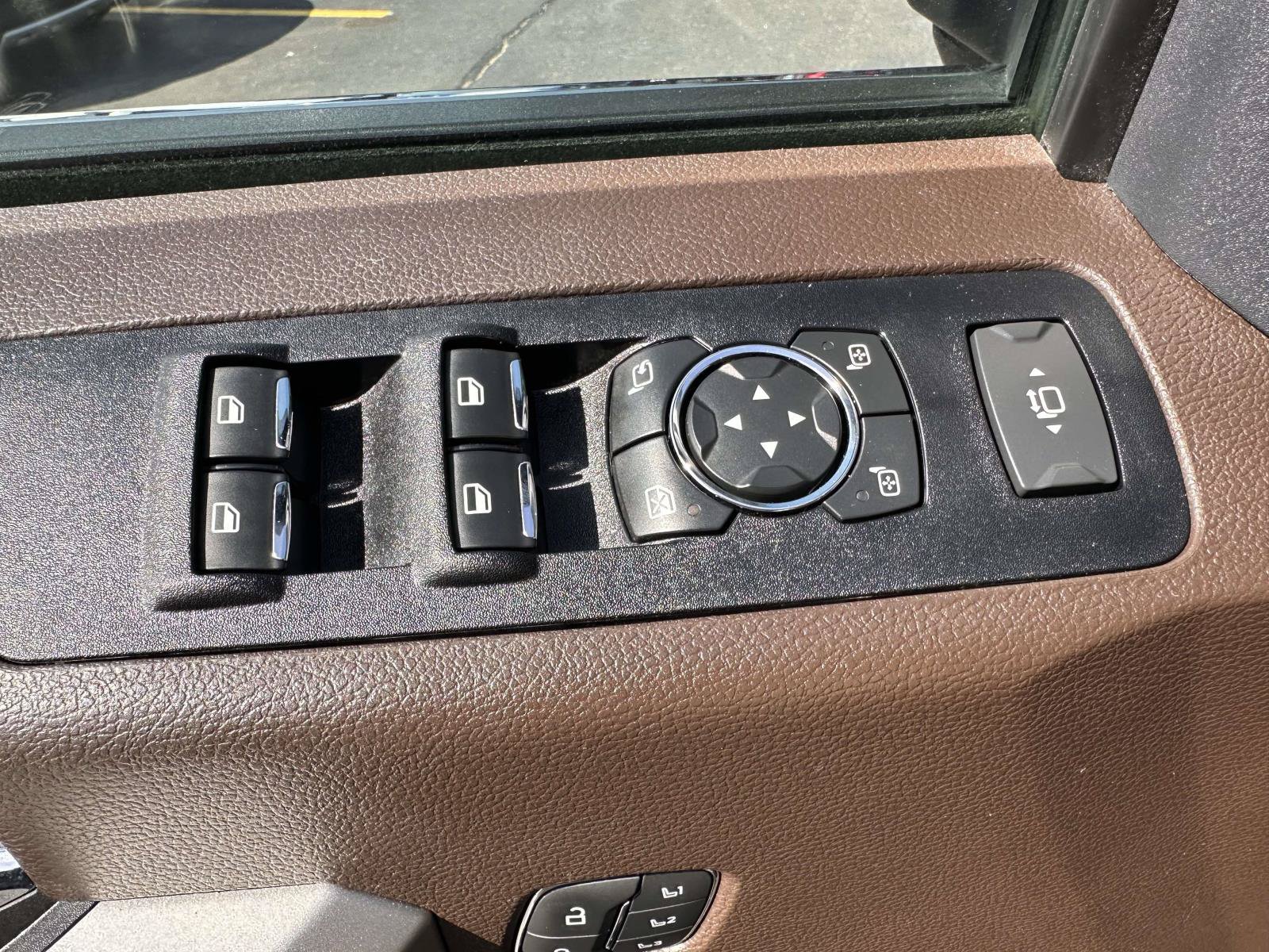 Used 2022 Ford F250 King Ranch w/ King Ranch Ultimate Package AWD/4WD image 10