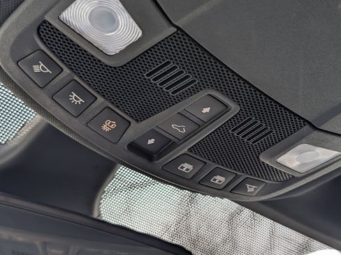 Used 2024 Ford Edge ST-Line image 25