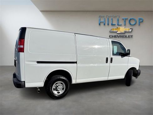 Used 2023 Chevrolet Express 2500 w/ Driver Convenience Package image 5