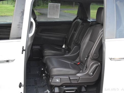 Used 2019 Honda Odyssey Touring image 12