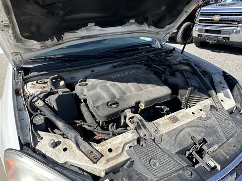 Used 2012 Chevrolet Impala LTZ image 14
